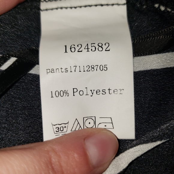 Shein black and white striped lightweight slacks - Picture 8 of 9